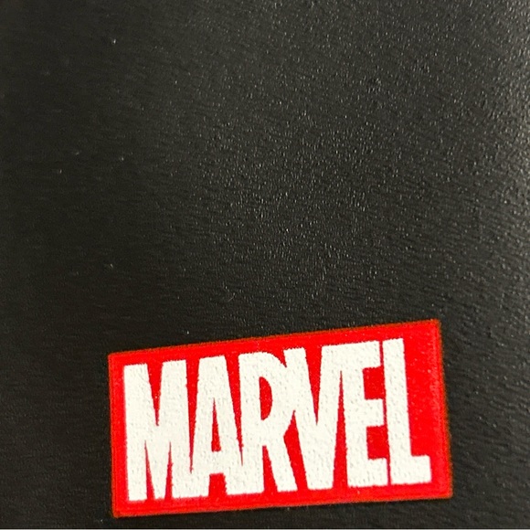 Sold Spider-Man Marvel Media Special Trifold Wallet in Red Collectors Tin - Picture 11 of 11